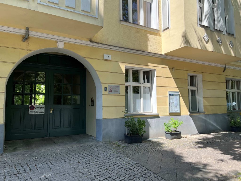 Eingang Familienzelt